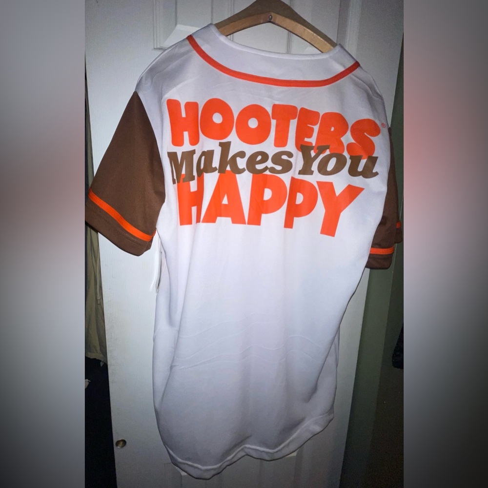 Hooters Makes You Happy Baseball Jersey - Picture 2 of 3